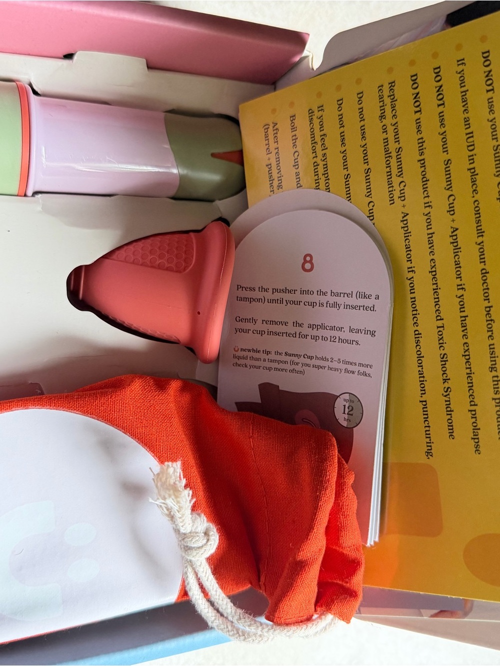 Soft-Tip Menstrual Cup with Applicator - Coral Pink